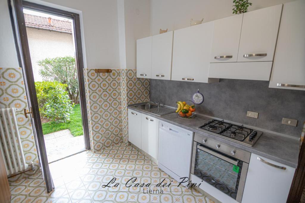 La Casa Dei Pini Apartment Lierna Luaran gambar